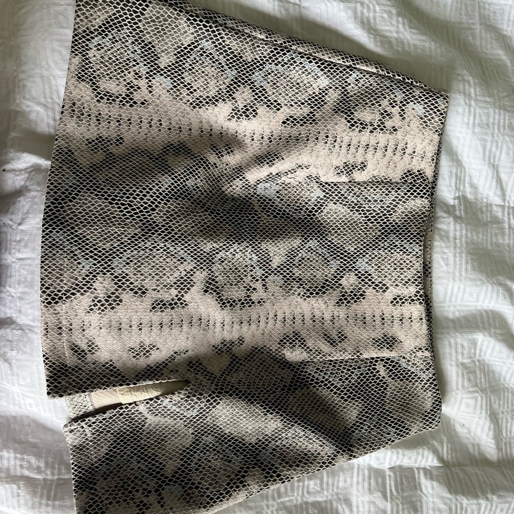Premium Painted Leather Snakeskin Mini Skirt with Slit. Light blue/grey colors